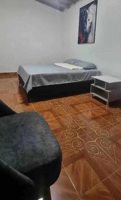 Hermosa Casa Para Tour Comuna 13 Medellin