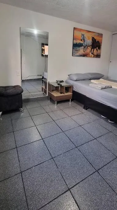 Hermosa Casa Para Tour Comuna 13 Medellin Apartment
