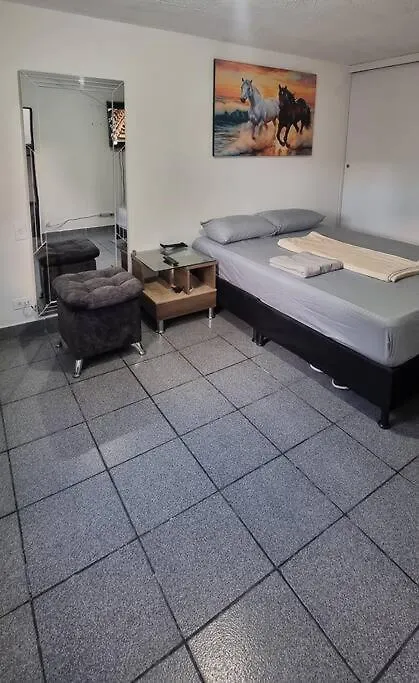 Hermosa Casa Para Tour Comuna 13 Medellin Apartment